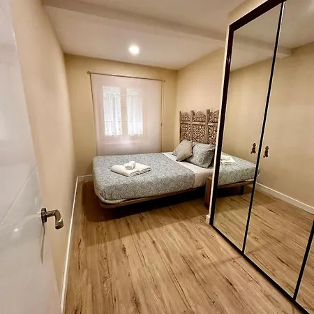 Atuaire Arcos En El Centro Historico De Burgo